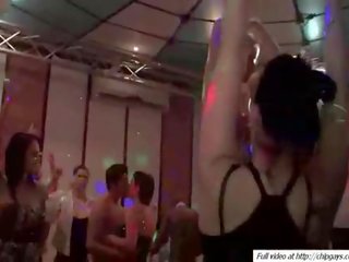 लड़कियों समूह डर्टी वीडियो वीडियो पार्टी समूह नाइट क्लब नृत्य झटका काम हार्डकोर mad समलैंगिक