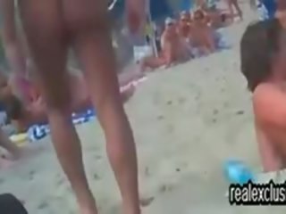 Публічний оголена пляж свінгер ххх кіно кіно в літо 2015